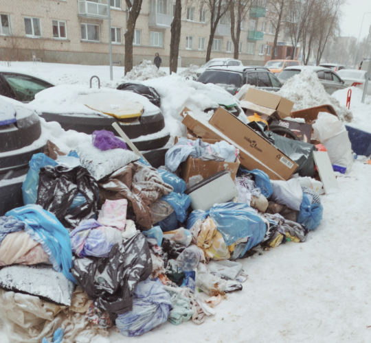 Šiaulių miesto savivaldybė skelbia 2026 m. vasario mėnesio netvarkingiausias komunalinių atliekų konteinerių aikšteles